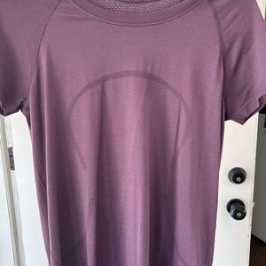Lululemon Swiftly Women's Performance Tee in Purple